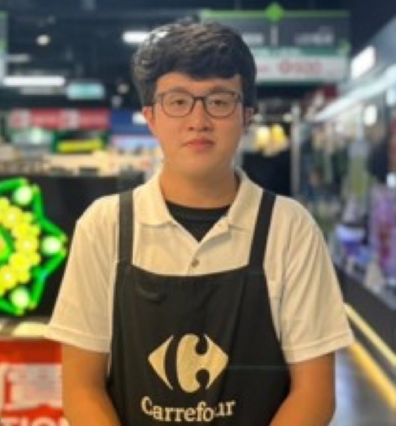 店員